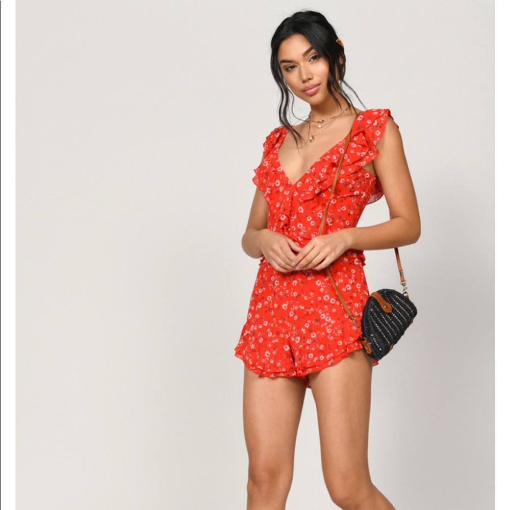 BN TOBI ❤️ red off shoulder floral romper